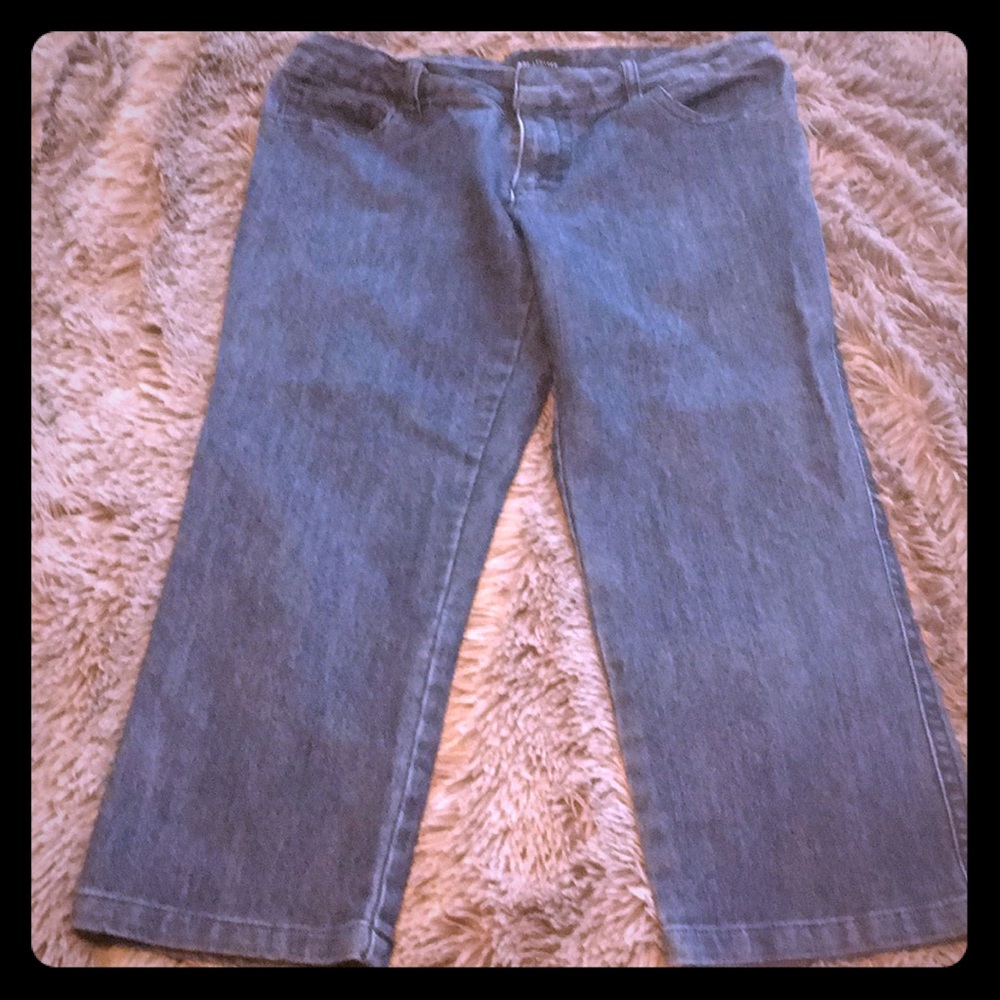 Limited Jean capris size 8